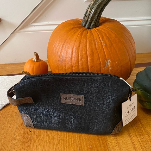 Manscaped man toiletry pouch - Picture 2 of 5